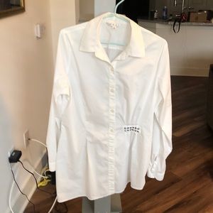 CAbi white blouse w cute stud detail